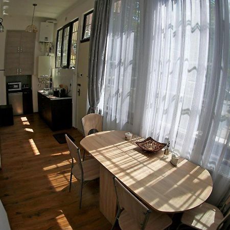 Old - Gold Gala Apartment Тбилиси Екстериор снимка
