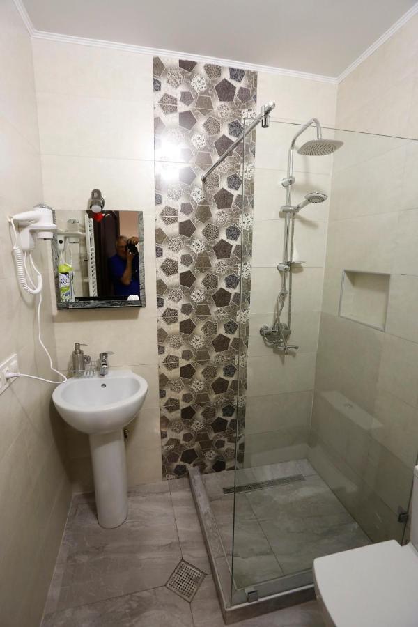 Old - Gold Gala Apartment Тбилиси Екстериор снимка