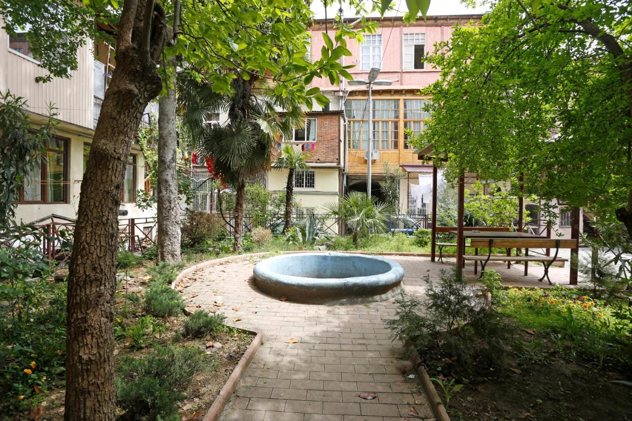 Old - Gold Gala Apartment Тбилиси Екстериор снимка