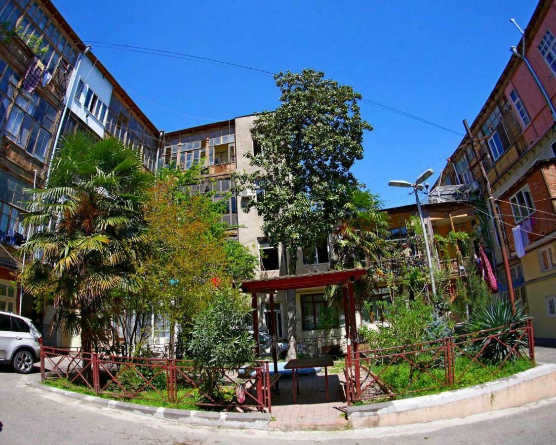 Old - Gold Gala Apartment Тбилиси Екстериор снимка