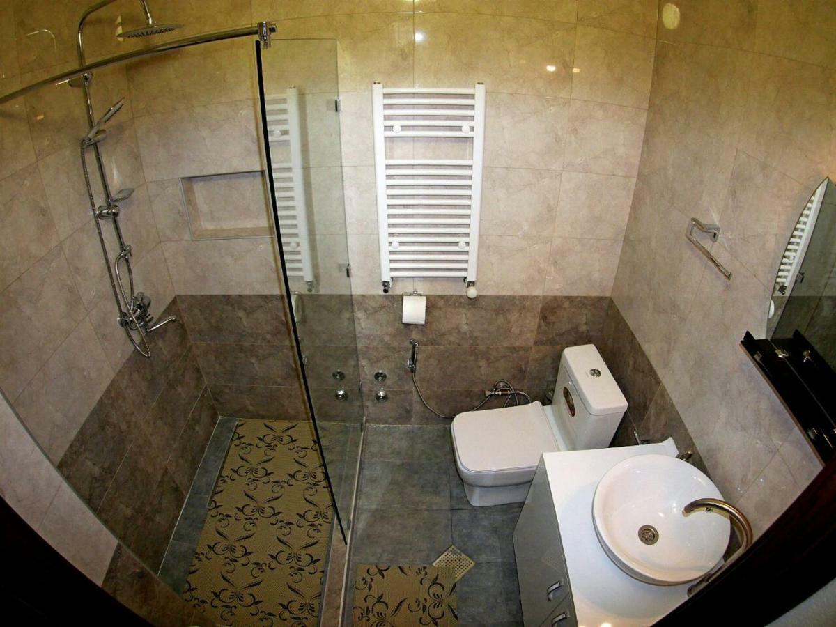 Old - Gold Gala Apartment Тбилиси Екстериор снимка