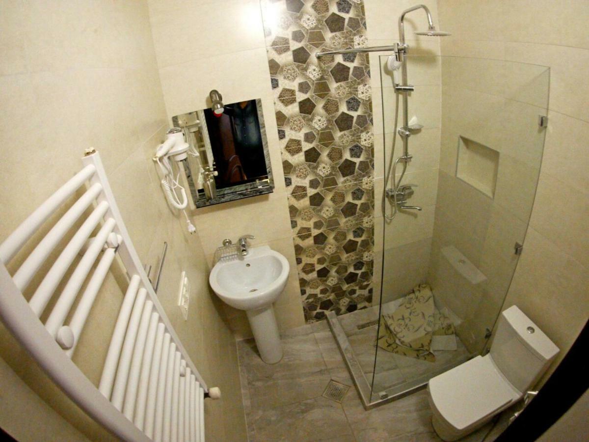 Old - Gold Gala Apartment Тбилиси Екстериор снимка
