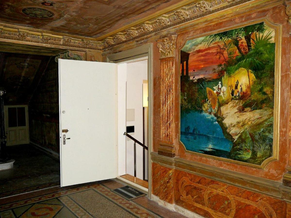 Old - Gold Gala Apartment Тбилиси Екстериор снимка