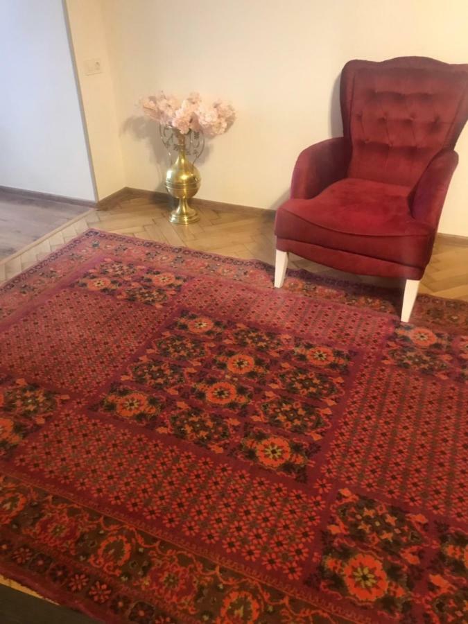 Old - Gold Gala Apartment Тбилиси Екстериор снимка